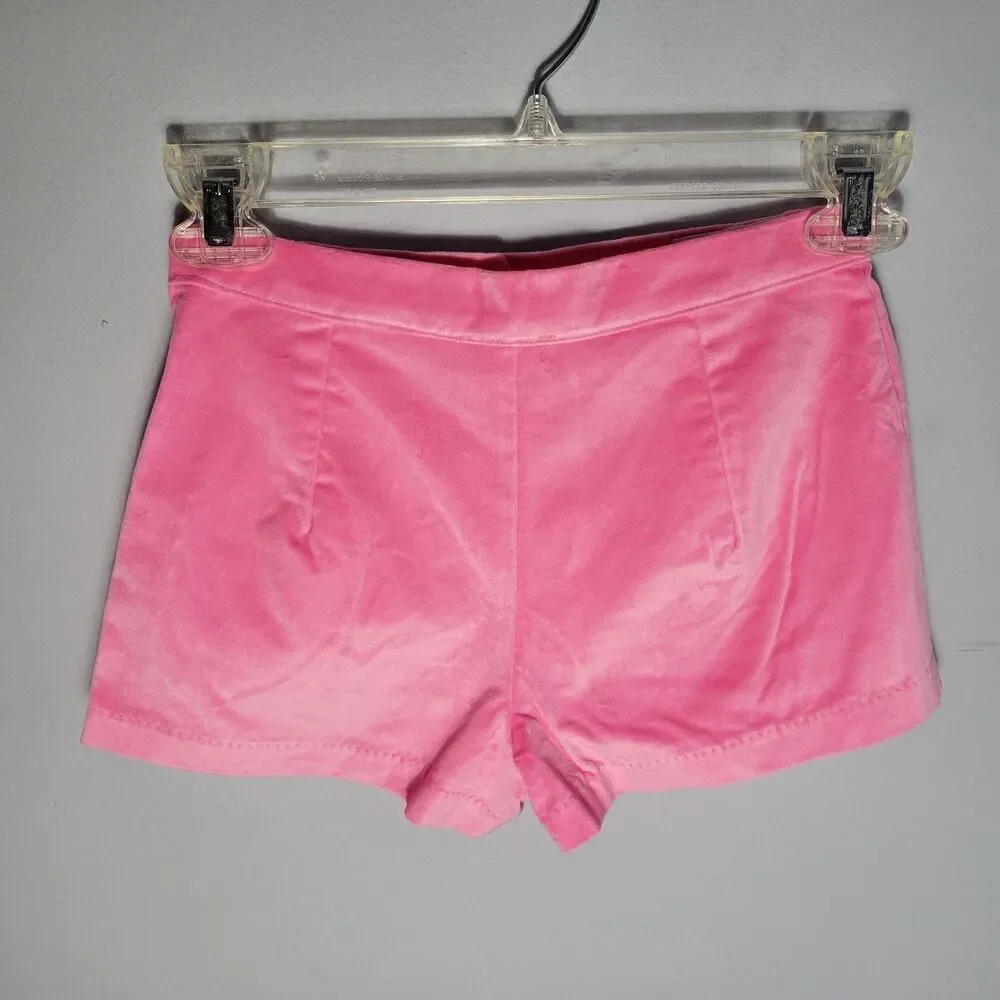 The Beaufort Bonnet Company NWT Hot Pink Velveteen Sally Mae Shorts Girls Size 5